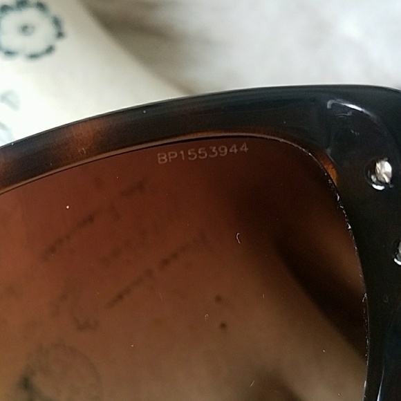 Authentic Prada sunglass EUC - Picture 4 of 7